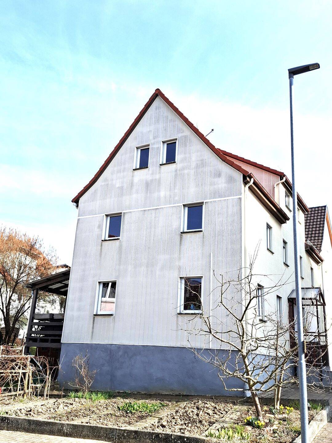 Immobilie in Igersheim - Älteres Wohnhaus in einer Anliegerstraße im Wohngebiet Igersheim - Bild 1