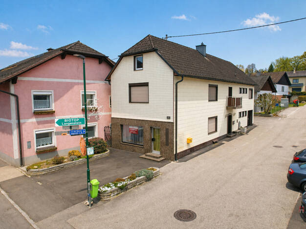 Haus zum Kauf 284.000 € 9 Zimmer 165 m² 358 m² Grundstück Langenstein 4222
