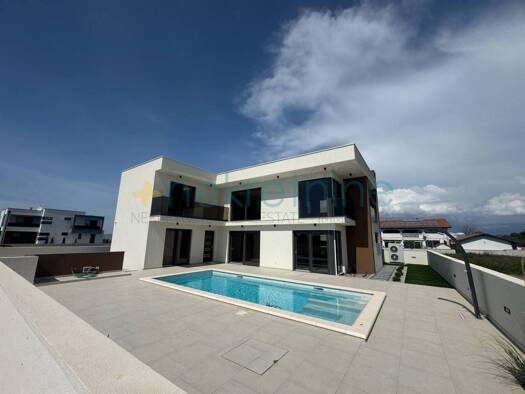 Villa zum Kauf 890.000 € 11 Zimmer 188 m² 448 m² Grundstück Privlaka 23233