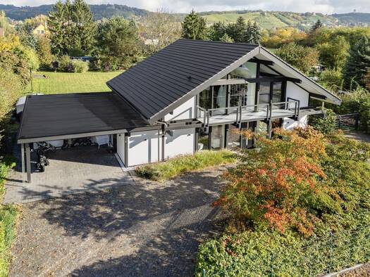 Einfamilienhaus zum Kauf 1.250.000 € 5 Zimmer 180 m² 1.940 m² Grundstück Radebeul 01445