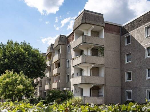 Wohnung zur Miete 590 € 4 Zimmer 80,8 m² 4. Geschoss frei ab sofort Am Lustgarten 01 Innenstadt Dessau-Roßlau 06844