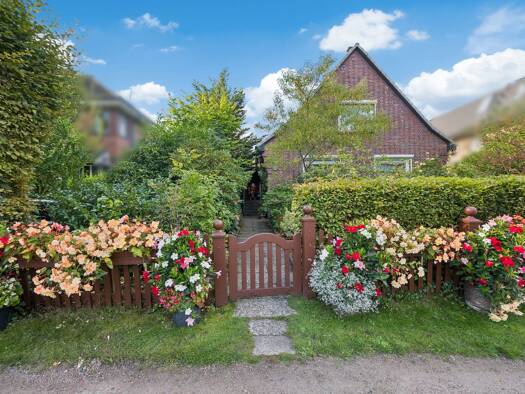 Einfamilienhaus zum Kauf 1.250.000 € 5 Zimmer 145 m² 999 m² Grundstück Wellingsbüttel Hamburg 22391