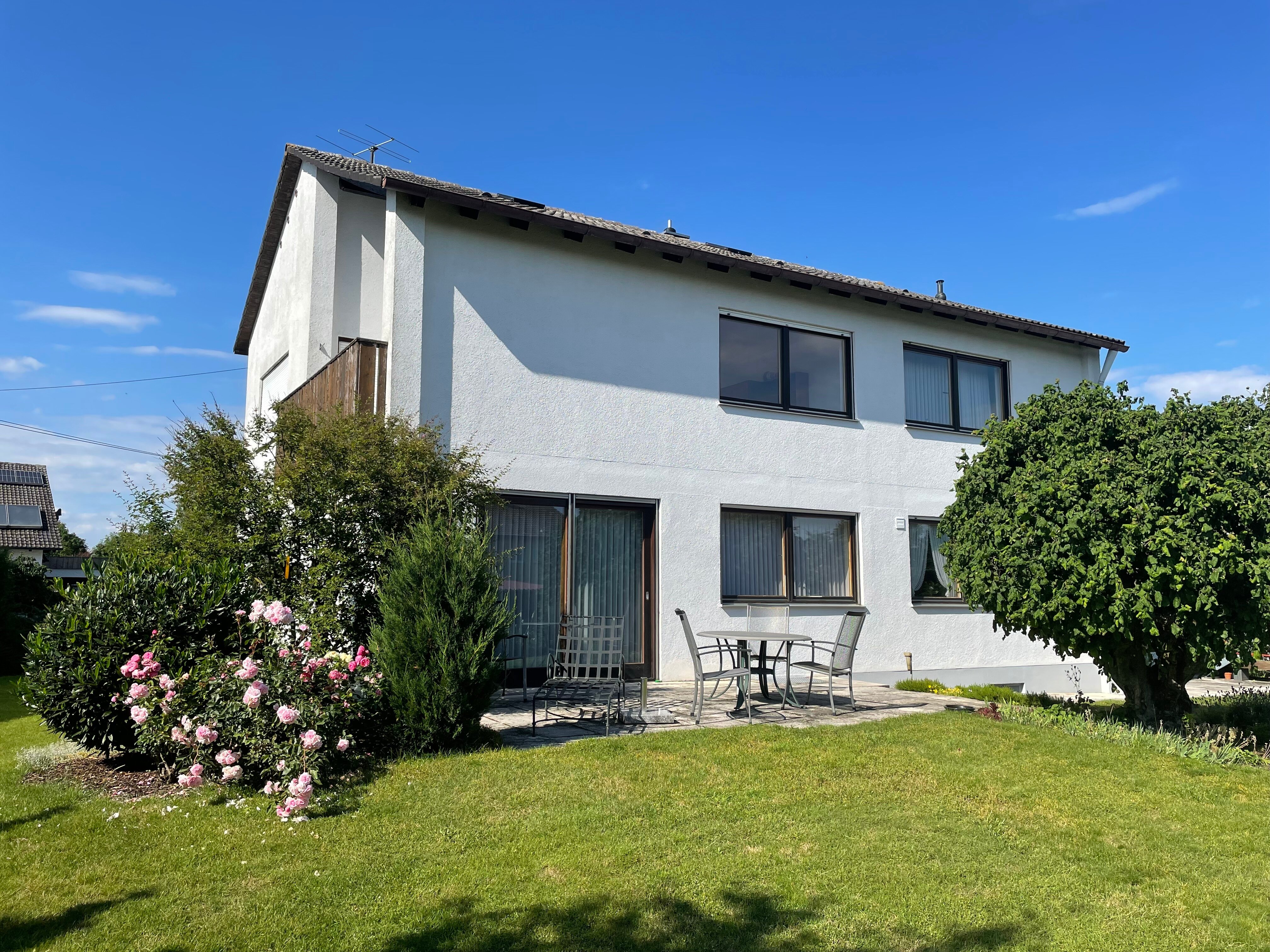 Einfamilienhaus zum Kauf 649.000 € 7 Zimmer 188 m²<br/>Wohnfläche 935 m²<br/>Grundstück Geisenfeld Geisenfeld 85290