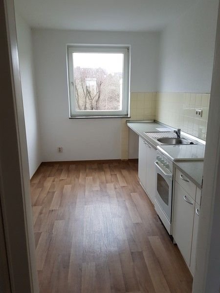 Wohnung zur Miete 465 € 2 Zimmer 72,3 m²<br/>Wohnfläche 3.<br/>Geschoss 16.10.2024<br/>Verfügbarkeit Solterbeerenhof 14 St.-Jürgen-Schule Schleswig 24837