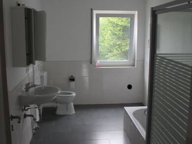 Maisonette zur Miete 711 € 3 Zimmer 96 m² Geschoss 2/3 frei ab 01.10.2025 Bekond 54340