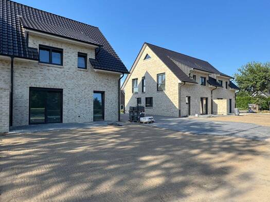 Doppelhaushälfte zum Kauf provisionsfrei 358.000 € 6 Zimmer 130 m² 267 m² Grundstück Stemshorn 49448