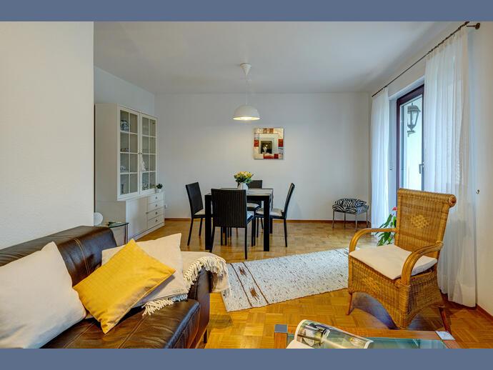 Wohnung zur Miete Wohnen auf Zeit 1.850 € 2 Zimmer 60 m²<br/>Wohnfläche 01.03.2025<br/>Verfügbarkeit Berg am Laim Ost München 81671