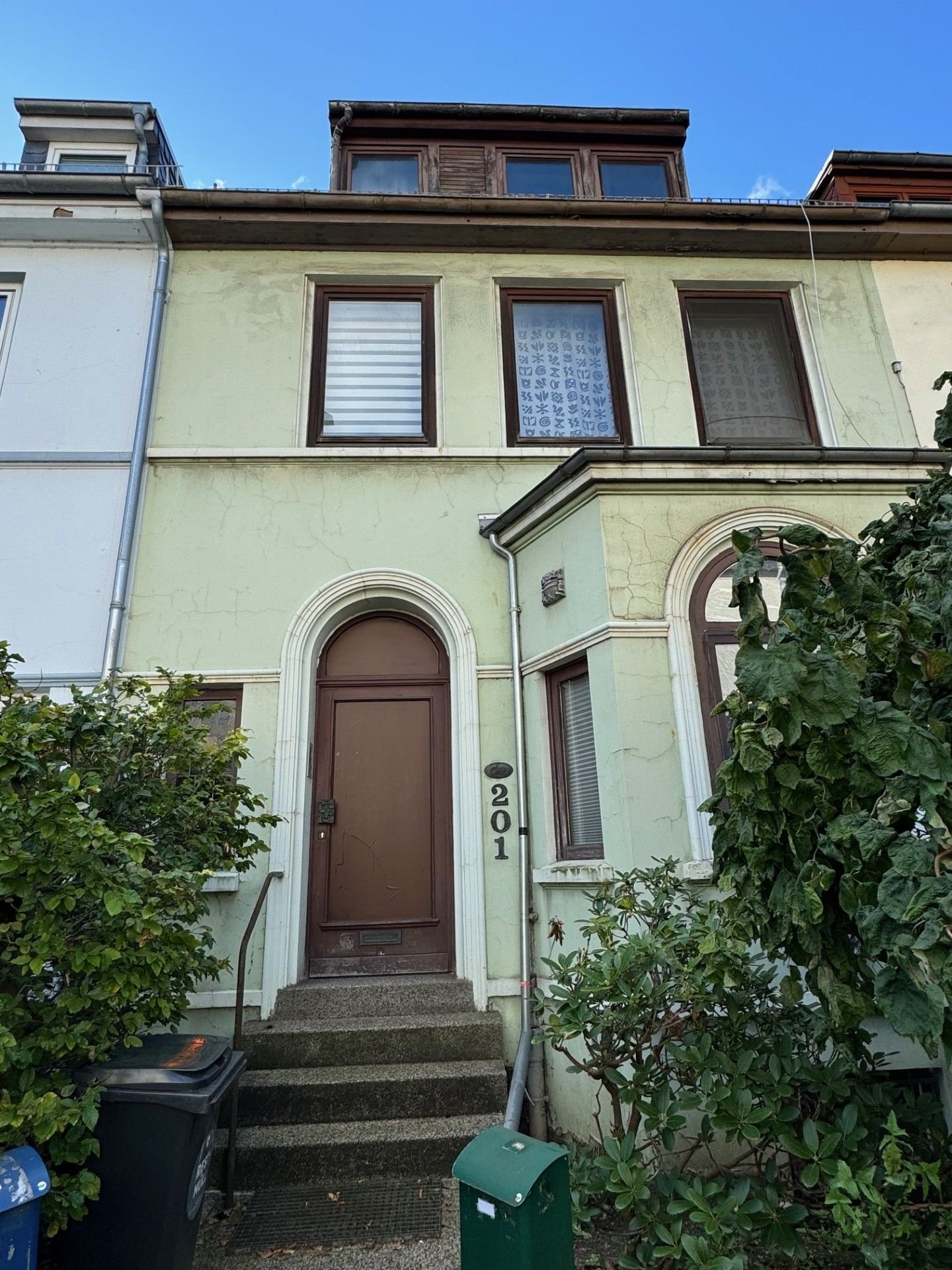 Reihenmittelhaus zur Versteigerung 290.000 € 6 Zimmer 160 m²<br/>Wohnfläche 277 m²<br/>Grundstück Peterswerder Bremen 28205