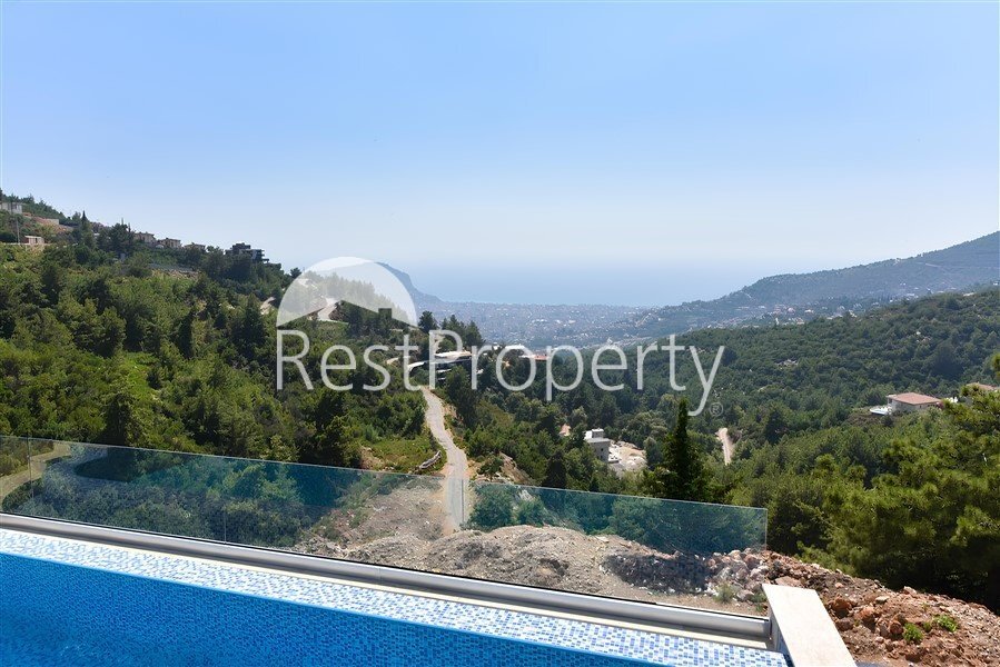 Villa zum Kauf provisionsfrei 880.000 € 5 Zimmer 300 m²<br/>Wohnfläche ab sofort<br/>Verfügbarkeit Alanya