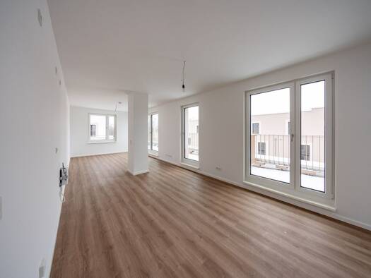 Wohnung zur Miete 1.560 € 5 Zimmer 98,3 m² 5. Geschoss frei ab sofort Daumstraße Haselhorst Spandau 13599