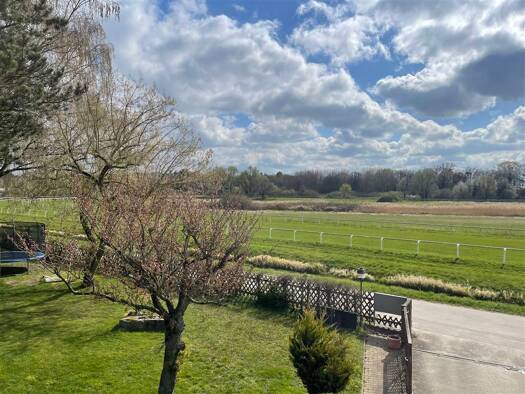 Wohnung zur Miete 990 € 2 Zimmer 131 m² frei ab sofort Iffezheim 76473