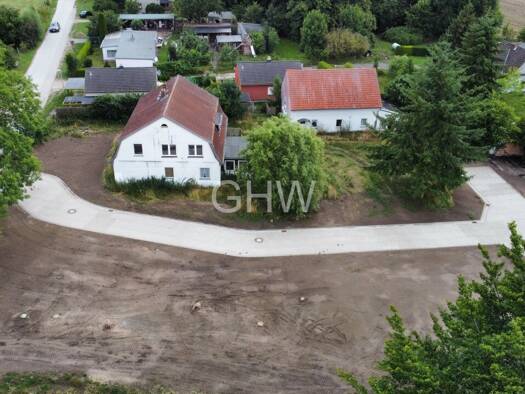 Mehrfamilienhaus zum Kauf provisionsfrei 316.000 € 4 Zimmer 251 m² 700 m² Grundstück Dorfstraße 32 Neuendorf Lütow OT Neuendorf 17440