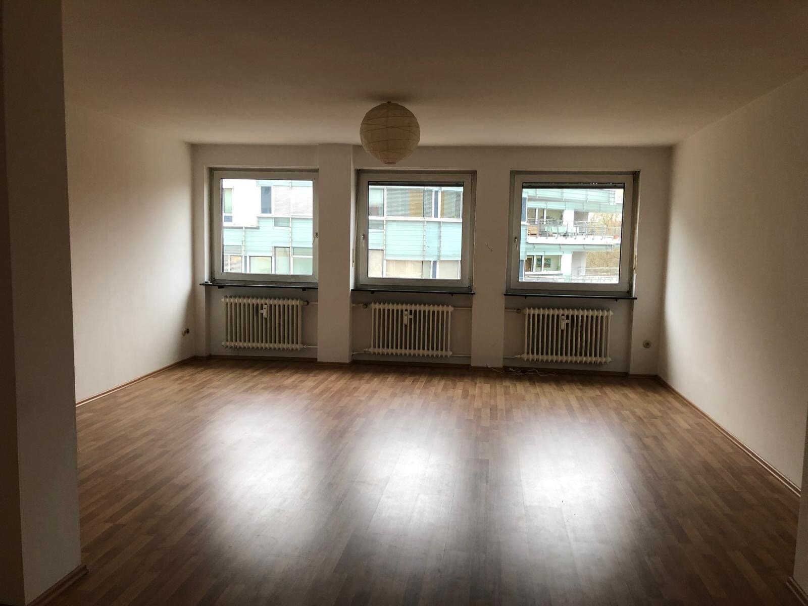 Wohnung zur Miete 865 € 3 Zimmer 102 m²<br/>Wohnfläche 3.<br/>Geschoss ab sofort<br/>Verfügbarkeit Bayreutherstraße 32 Wöhrd Nürnberg 90489