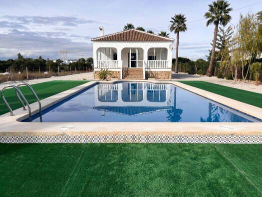 Villa zum Kauf 529.000 € 4 Zimmer 219 m² 3.055 m² Grundstück Dolores 03150