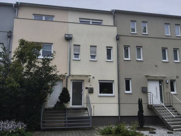 Reihenmittelhaus zur Miete 1.200 € 4 Zimmer 100 m² 125 m² Grundstück frei ab sofort Ingolstadt 85057