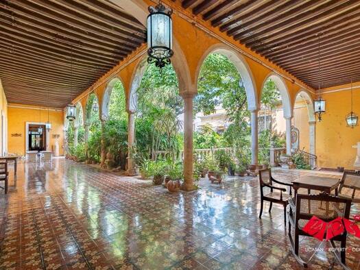 Herrenhaus zum Kauf 1.708.751 € 800 m² 1.510 m² Grundstück Barrio de Santiago Merida 97000