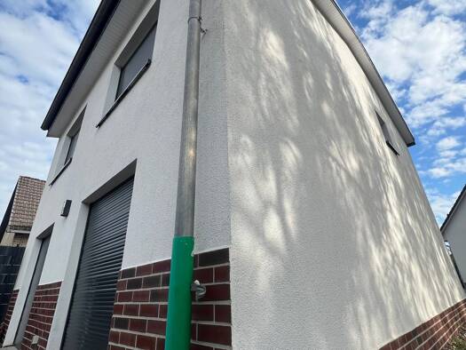 Einfamilienhaus zur Miete 1.450 € 4 Zimmer 109 m² 240 m² Grundstück frei ab sofort Elmshorn 25336