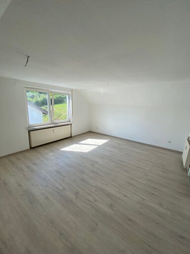 Wohnung zur Miete 549 € 3 Zimmer 70 m² 2. Geschoss frei ab sofort An der Sommerseite 23 Bad Hersfeld Bad Hersfeld 36251