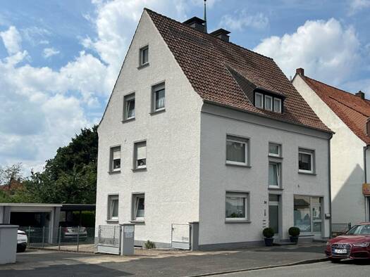Wohn- und Geschäftshaus zum Kauf als Kapitalanlage geeignet 469.000 € 12 Zimmer 282 m² 364 m² Grundstück Innenstadt Detmold 32756