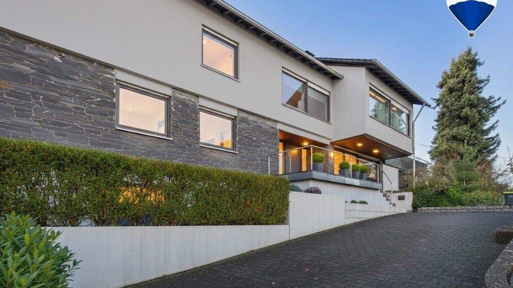 Haus zum Kauf 449.000 € 18 Zimmer 619,9 m² 1.835 m² Grundstück Merzig 66663