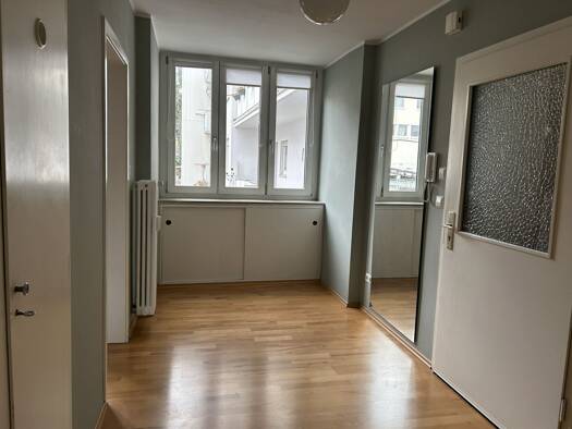 WG-Zimmer zur Miete 1.100 € 2,5 Zimmer 56 m² Geschoss 2/5 frei ab sofort West Stuttgart 70176