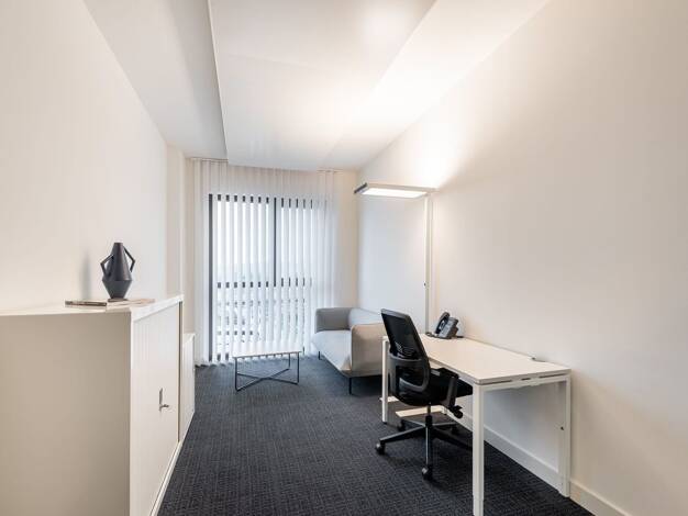 Bürofläche zur Miete provisionsfrei 179 € 10 m² Bürofläche teilbar von 8 m² bis 10 m² Friedrich-Henning-Straße 17 Neuhausen Metzingen 72555