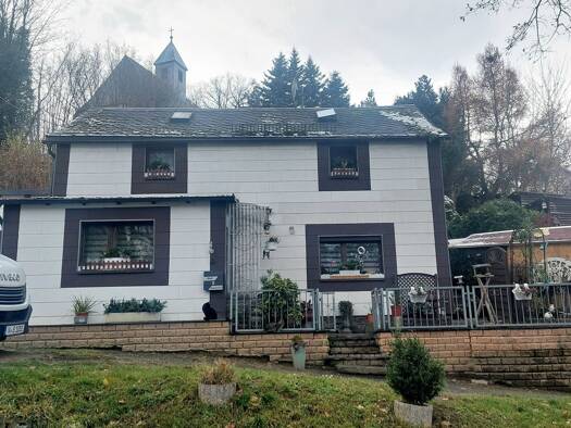 Haus zum Kauf 16.500 € 80 m² 1.700 m² Grundstück Hauptstraße 8 Ottengrün Bösenbrunn 08606