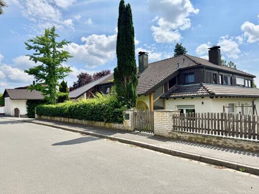 Einfamilienhaus zum Kauf 1.090.000 € 7,5 Zimmer 287 m² 1.647 m² Grundstück Pettensiedel Igensdorf 91338