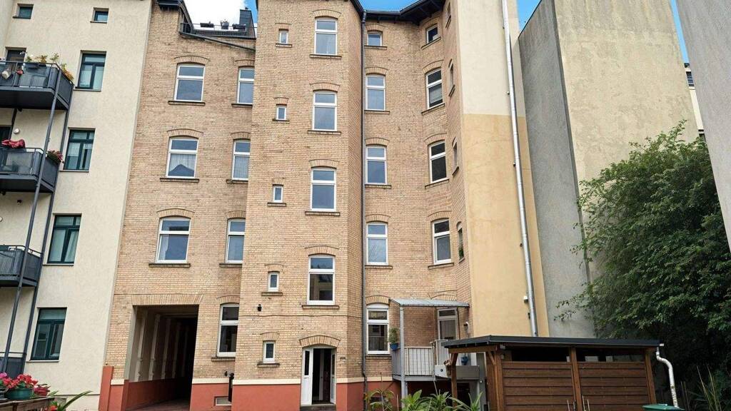 Wohnung zum Kauf 169.000 € 3 Zimmer 90,4 m² 4. Geschoss Innenstadt Halle (Saale) 06110