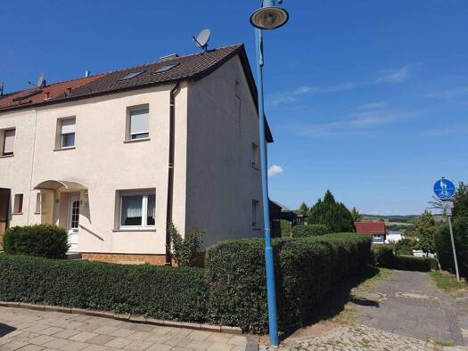 Reihenendhaus zum Kauf 119.000 € 3 Zimmer 76 m² 466 m² Grundstück frei ab sofort Sangerhausen 06526