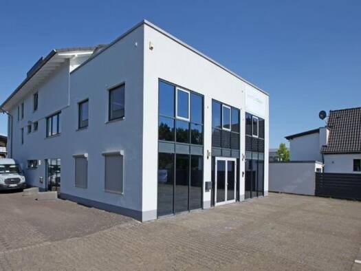 Sonstiges zum Kauf als Kapitalanlage geeignet 1.350.000 € 529 m² 670 m² Grundstück Berghausen Langenfeld (Rheinland) 40764