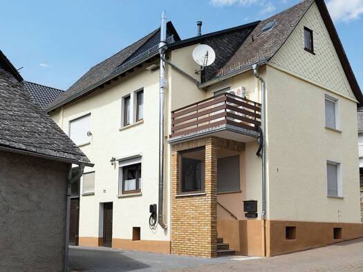 Einfamilienhaus zum Kauf 49.000 € 4 Zimmer 72 m² 300 m² Grundstück Bermoll Aßlar 35614