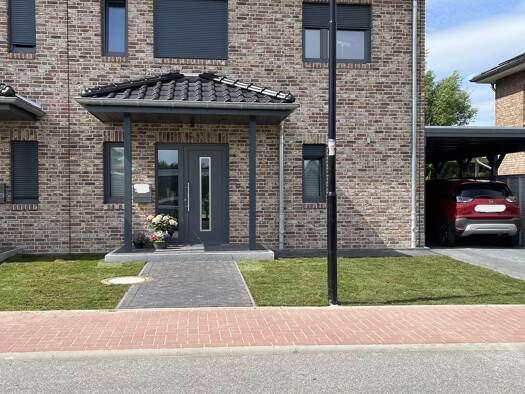 Doppelhaushälfte zur Miete 2.100 € 5 Zimmer 160 m² 290 m² Grundstück Feldstraße Laboe 24235