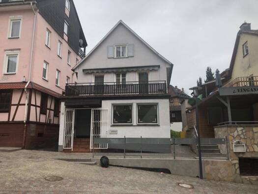 Mehrfamilienhaus zum Kauf provisionsfrei 320.000 € 9 Zimmer 206 m² 393 m² Grundstück An der Steige 10 Schramberg Schramberg 78713