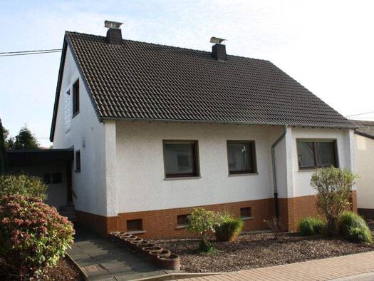Mehrfamilienhaus zum Kauf 359.000 € 7 Zimmer 175 m² 724 m² Grundstück frei ab sofort Caan 56237