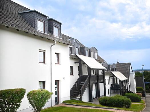 Wohnung zur Miete 380 € 2 Zimmer 46,9 m² 2. Geschoss Steinpleis Werdau 08412
