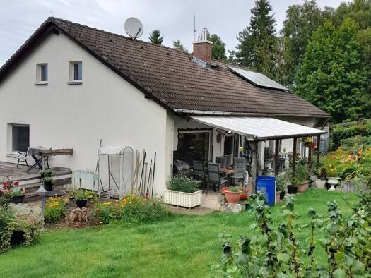 Haus zum Kauf 275.000 € 5 Zimmer 120 m² 990 m² Grundstück Neumühl Leupoldsgrün 95191