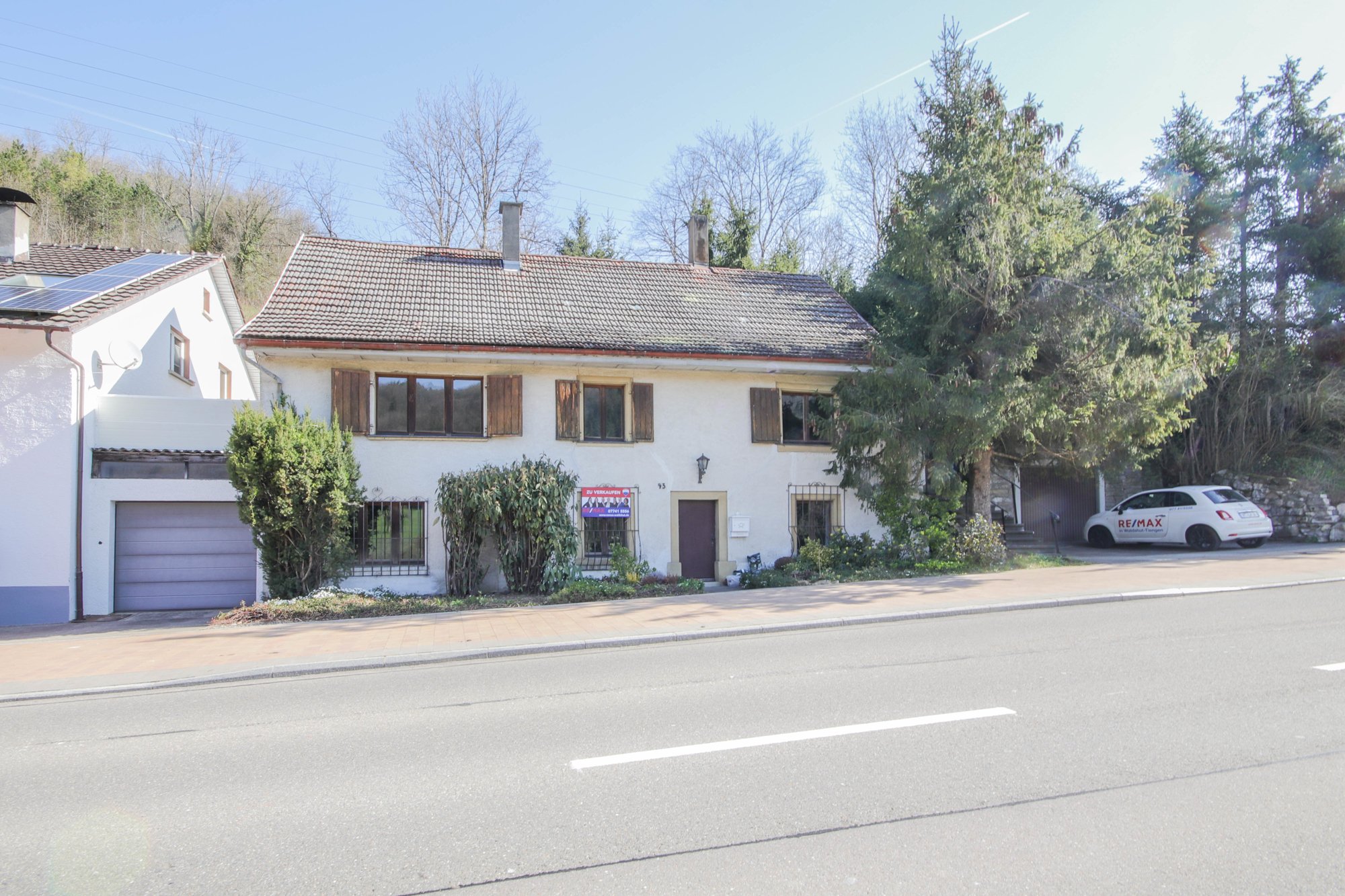 Einfamilienhaus zum Kauf 229.000 € 6 Zimmer 165 m²<br/>Wohnfläche 2.039 m²<br/>Grundstück Riedern am Sand Klettgau 79771