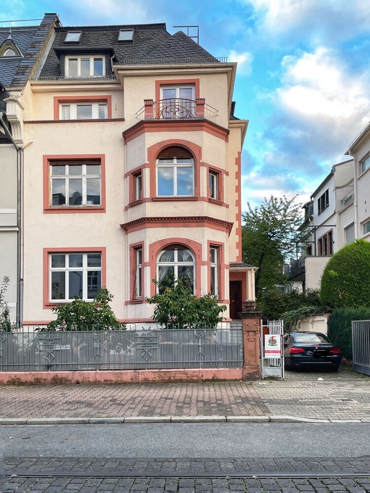 Mehrfamilienhaus zum Kauf als Kapitalanlage geeignet 3.190.000 € 16 Zimmer 468,2 m²<br/>Wohnfläche 363 m²<br/>Grundstück Sachsenhausen - Nord Frankfurt am Main 60596