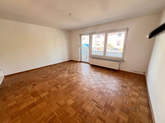 Wohnung zur Miete 800 € 3 Zimmer 76 m² Geschoss 1/3 frei ab 01.09.2026 Damm Aschaffenburg 63741