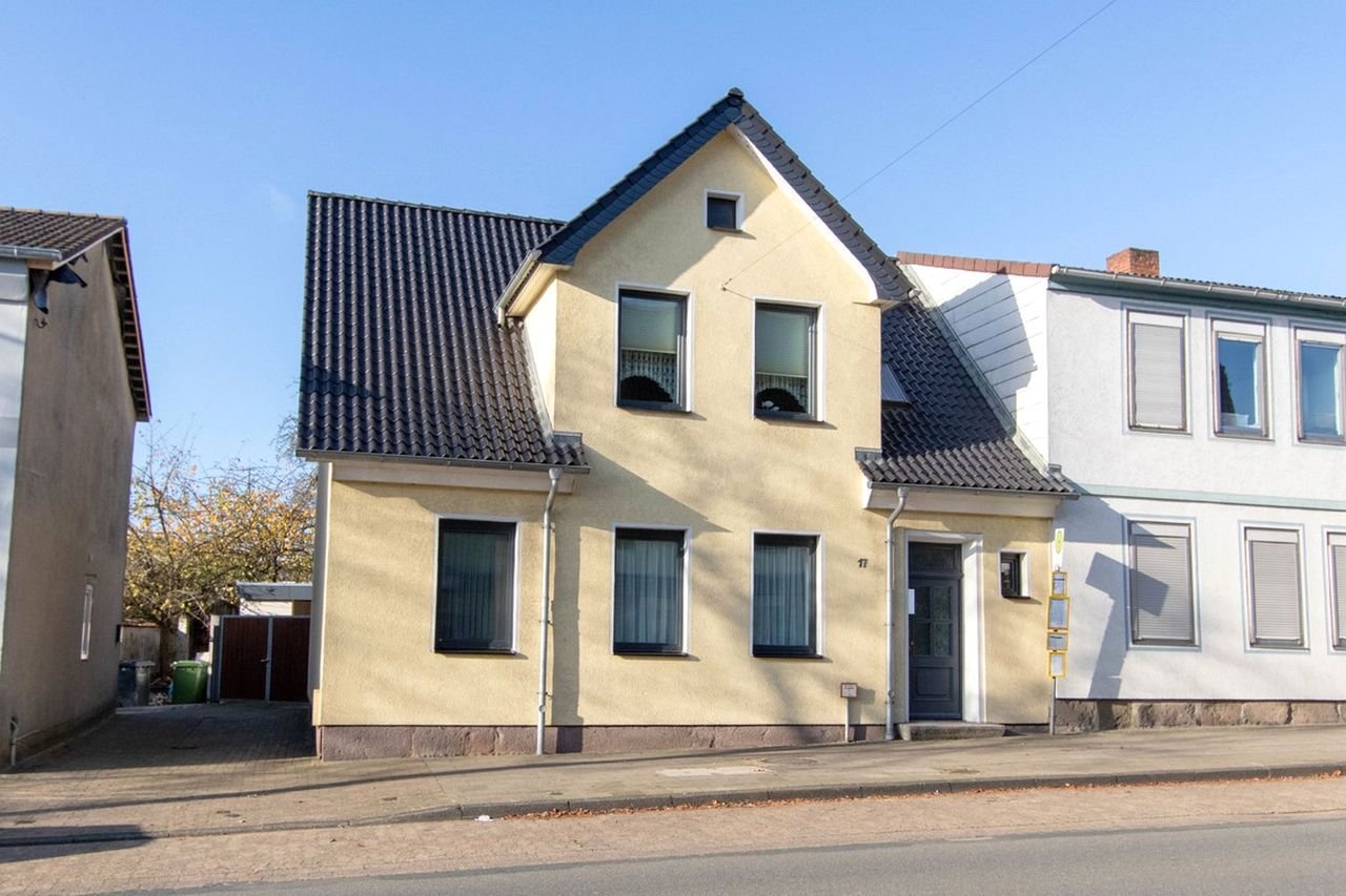 Haus zum Kauf provisionsfrei 140.000 € 5 Zimmer 180 m²<br/>Wohnfläche 416 m²<br/>Grundstück Bergstraße 17 Walsrode Bomlitz 29664