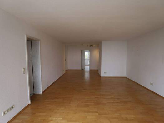 Wohnung zur Miete 1.245 € 3 Zimmer 93 m² Staufen Staufen im Breisgau 79219