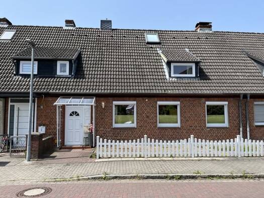 Reihenmittelhaus zum Kauf 535.000 € 4 Zimmer 145 m² 429 m² Grundstück frei ab sofort Geesthacht 21502