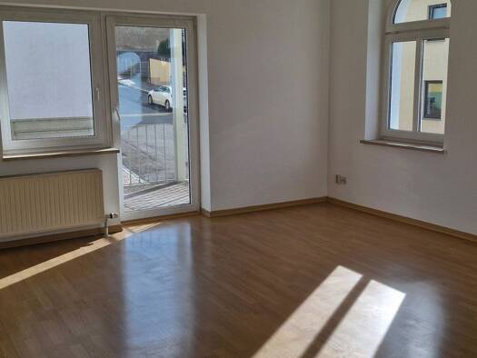 Wohnung zur Miete 324 € 1,5 Zimmer 56 m² 1. Geschoss frei ab sofort Ostviertel Gera 07546