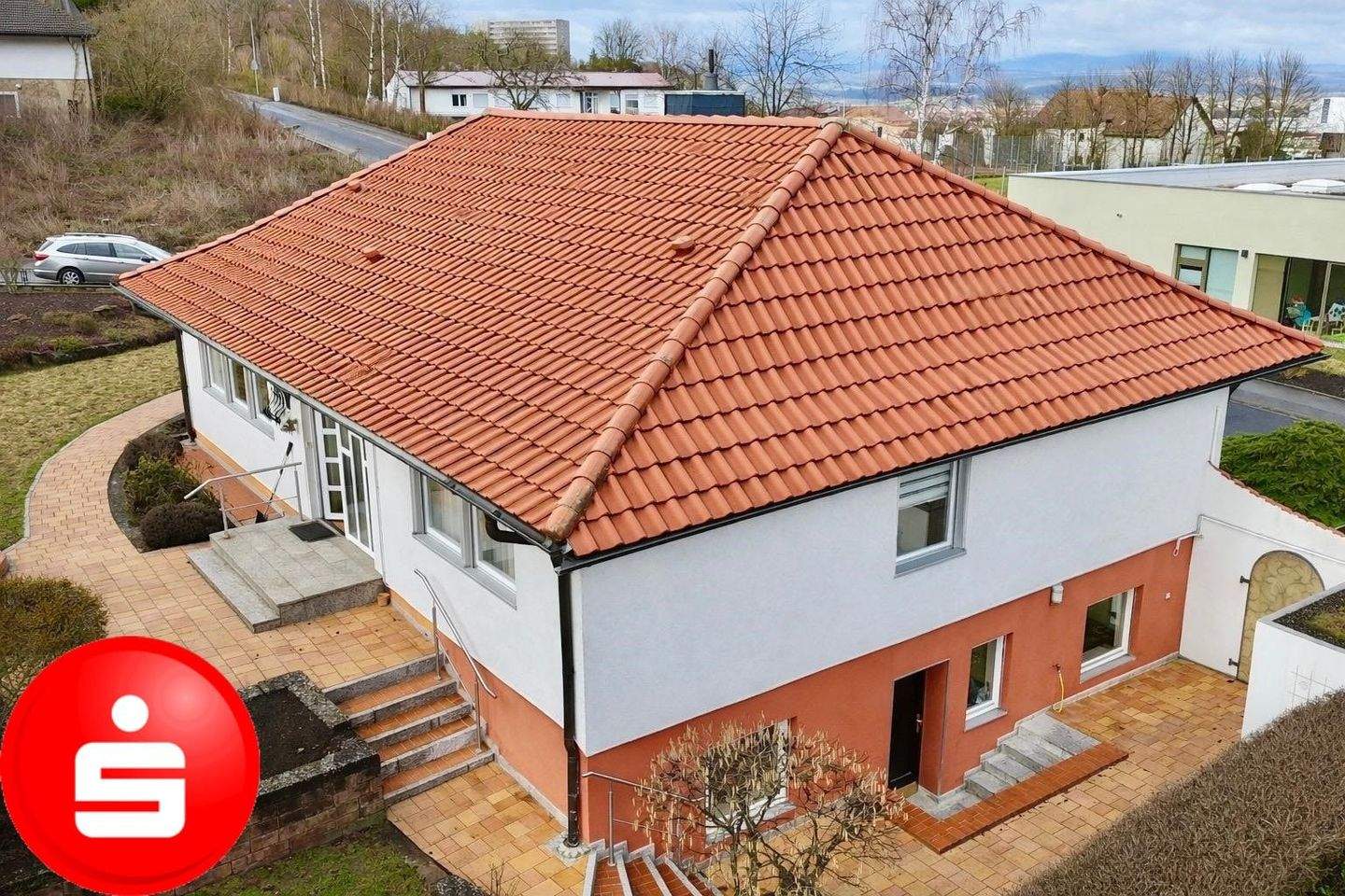 Immobilie in Bad Neustadt an der Saale - Einfamilienhaus in Bad Neustadt/ Herschfeld - unmittelbare Nähe zum Campus - Bild 0