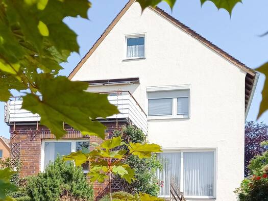 Mehrfamilienhaus zum Kauf 460.000 € 9 Zimmer 215 m² 1.266 m² Grundstück Berenbostel Garbsen-Berenbostel 30827