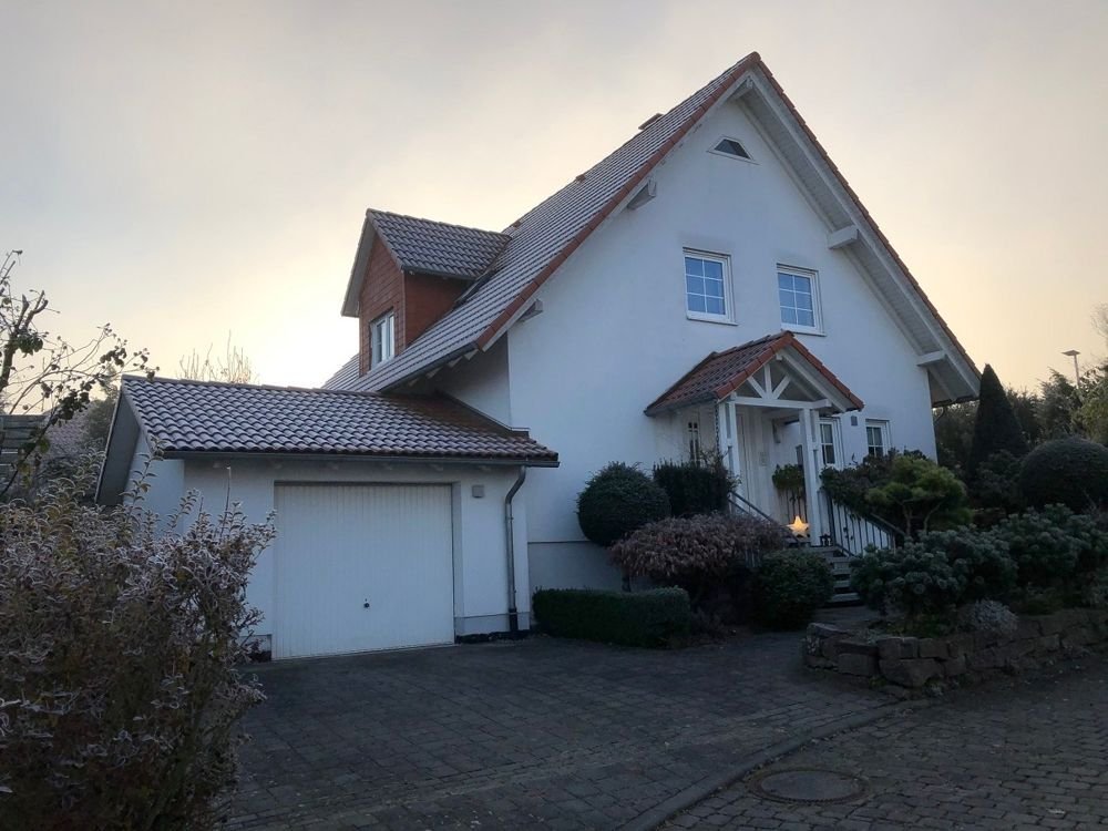 Mehrfamilienhaus zum Kauf provisionsfrei 256.900 € 4 Zimmer 148 m²<br/>Wohnfläche 914 m²<br/>Grundstück Wolfhagen Wolfhagen 34466