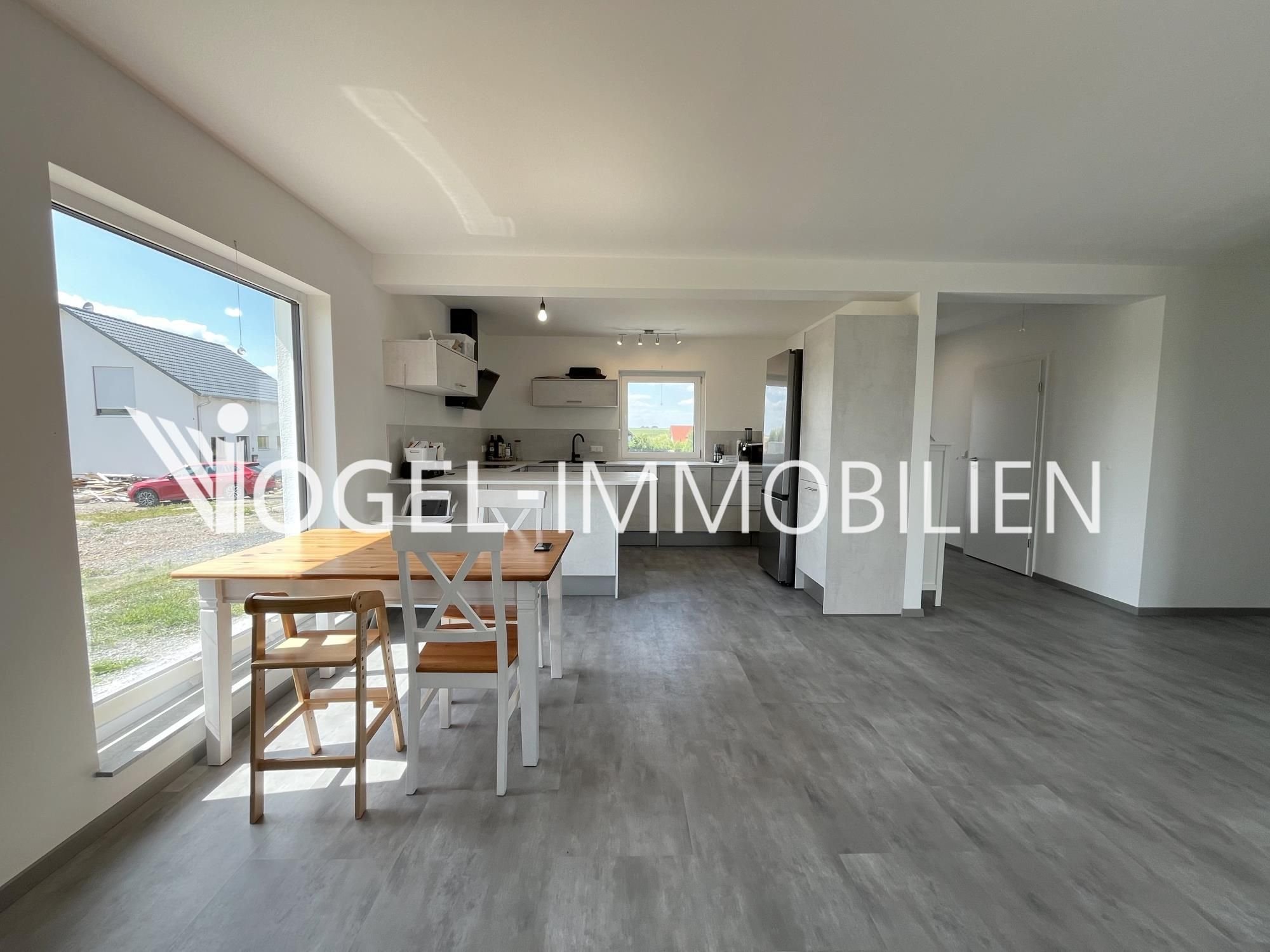 Einfamilienhaus zum Kauf 425.000 € 4 Zimmer 100 m²<br/>Wohnfläche 1.400 m²<br/>Grundstück Kleinochsenfurt Ochsenfurt 97199