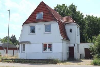 Einfamilienhaus zum Kauf provisionsfrei 169.000 € 7 Zimmer 150 m² 547 m² Grundstück frei ab sofort Iprump - Stickgras II - Bezirk 1 Delmenhorst 27751