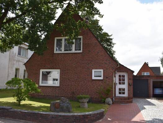 Einfamilienhaus zum Kauf 249.000 € 4 Zimmer 118 m² 544 m² Grundstück Husum Husum 25813